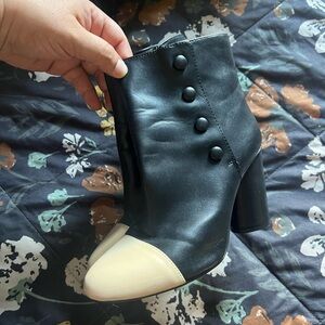 Zara Black and Cream Ankle Boots with Vintage Design